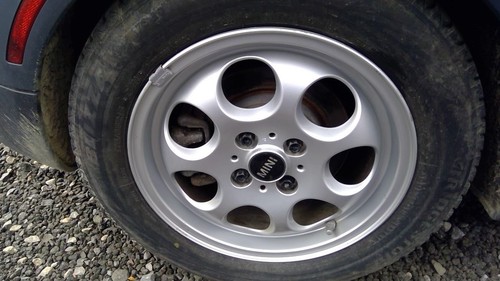 Wheel 15x5 alloy - 15x5-1/2, spoke